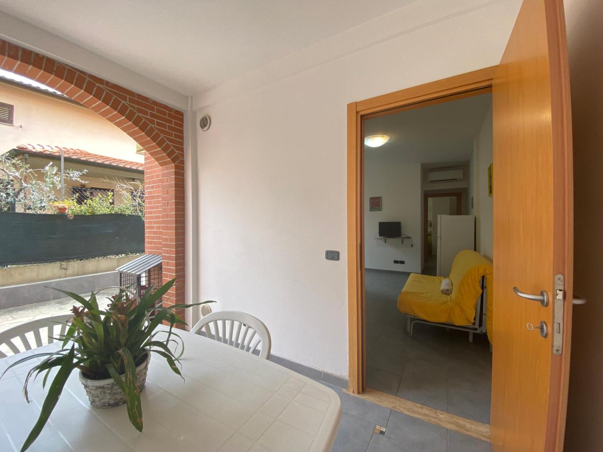 I Portici Appartamenti Marina di Grosseto Exterior photo